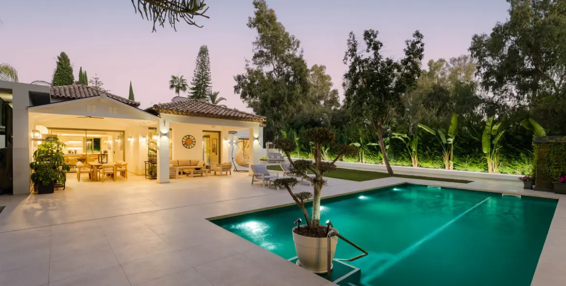 Sale of detached villa in Nueva Andalucía 45