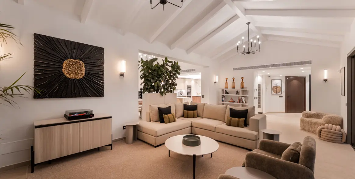 Sale of detached villa in Nueva Andalucía 48