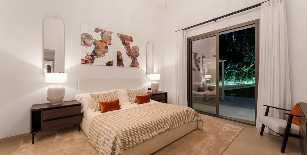 Sale of detached villa in Nueva Andalucía 52