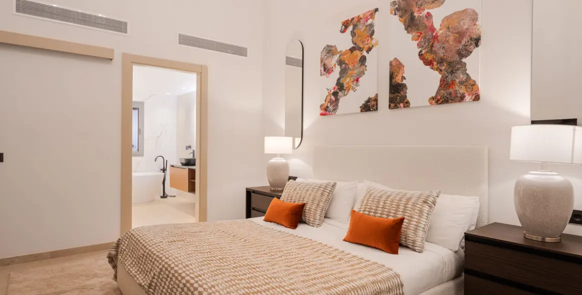 Sale of detached villa in Nueva Andalucía 53