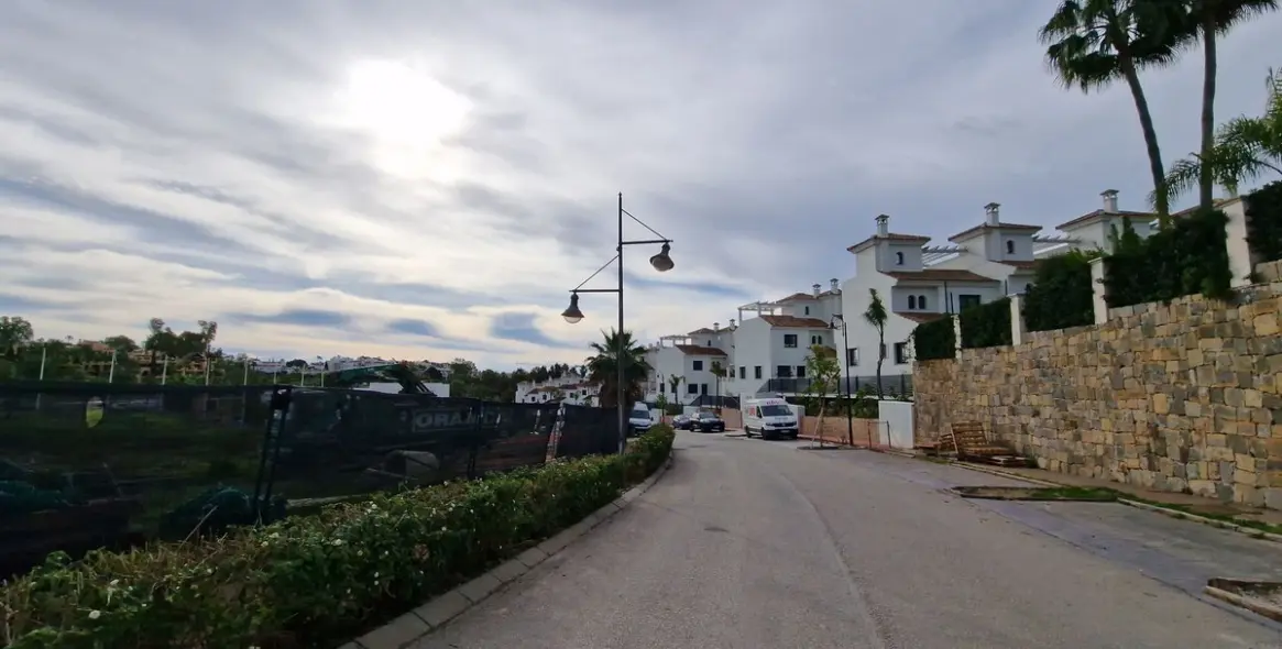 Продажа  жилого участка в Estepona (район Estepona) 8