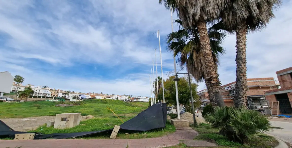 Продажа  жилого участка в Estepona (район Estepona) 9