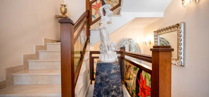 Detached villa R5120077 2