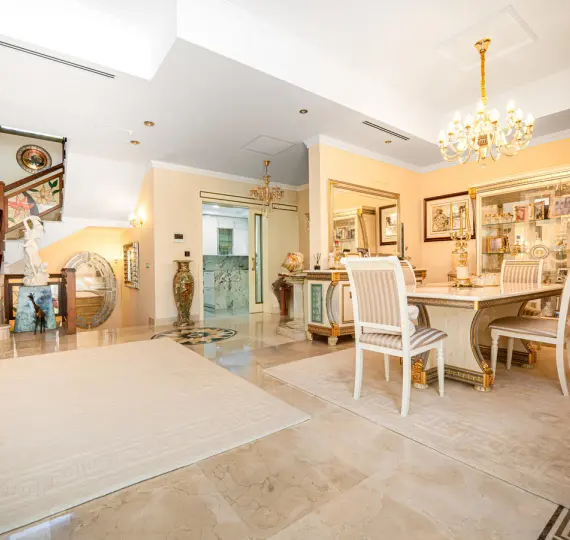 Detached villa R5120077