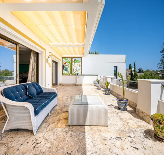 Detached villa R5120077