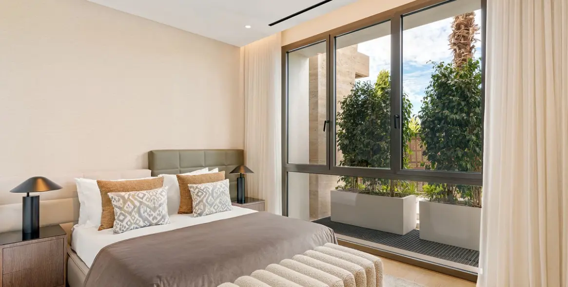 Long-term rent of ground floor apartment in The Golden Mile 18