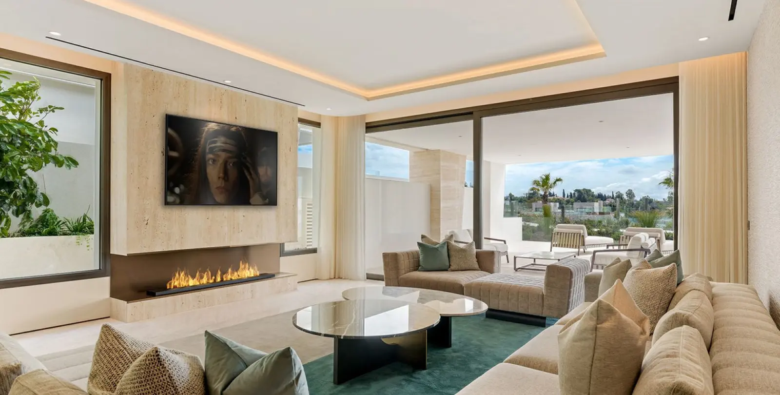 Short-term rent of ground floor apartment in The Golden Mile 4