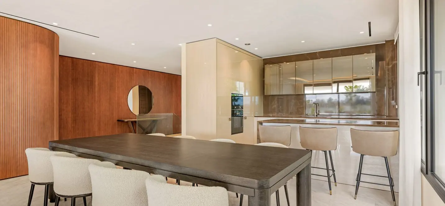 Alquiler a corto plazo de apartamento en planta baja en The Golden Mile 4