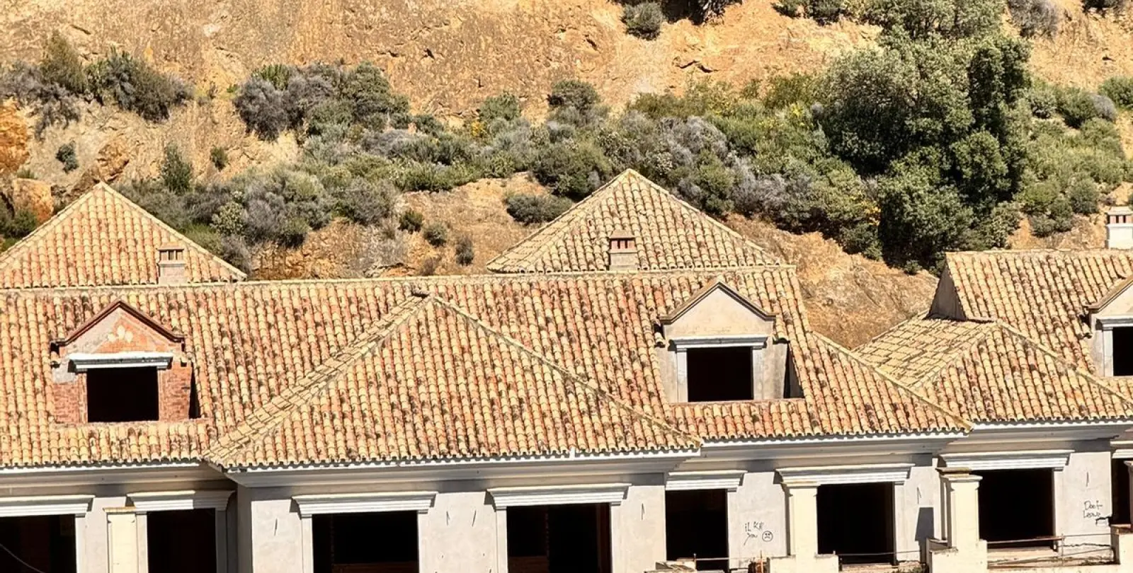 Venta de parcela residencial en Istán 26