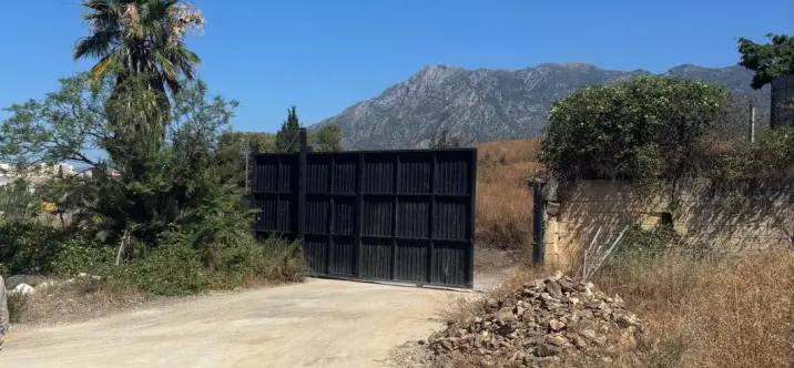Продажа  коммерческого участка в Marbella 0