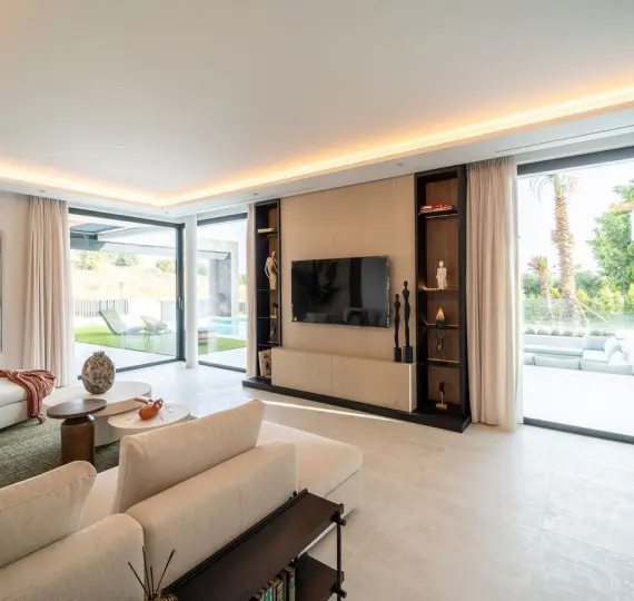 Venta de villa independiente en El Paraiso