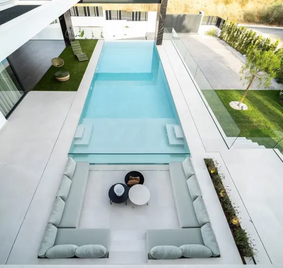 Venta de villa independiente en El Paraiso