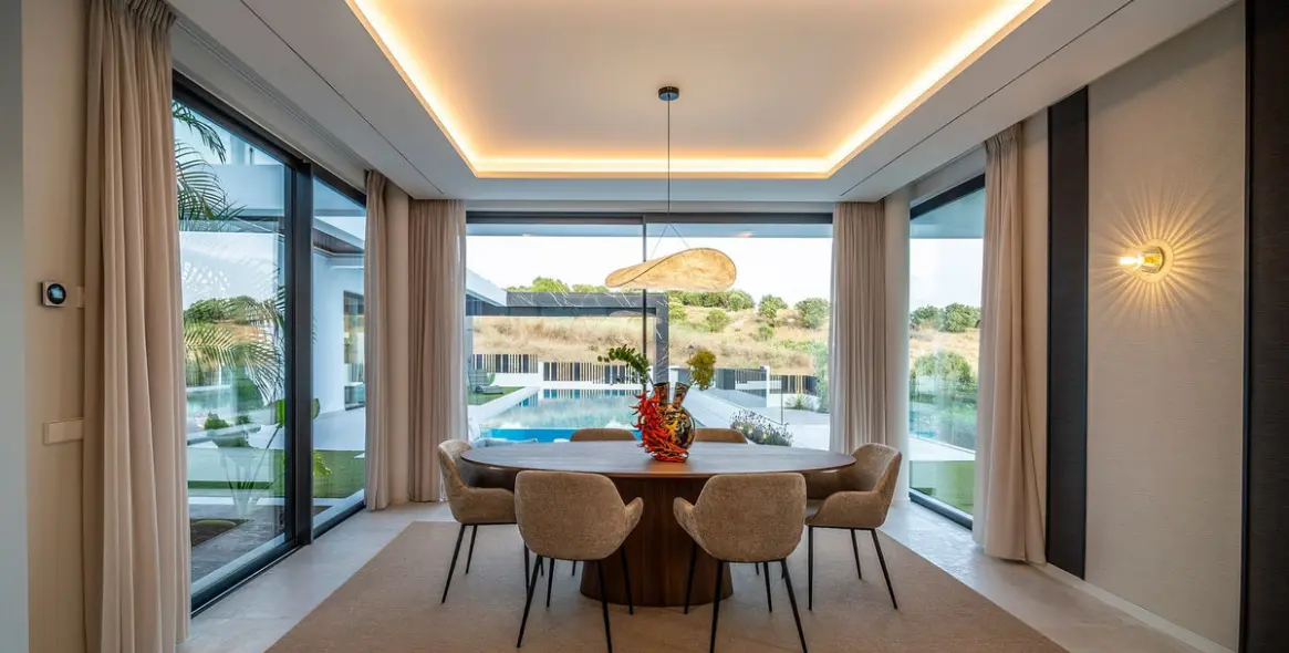 Продажа  отдельно стоящей виллы в El Paraiso 8
