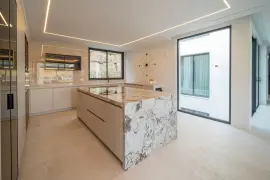 Image 15 thumb