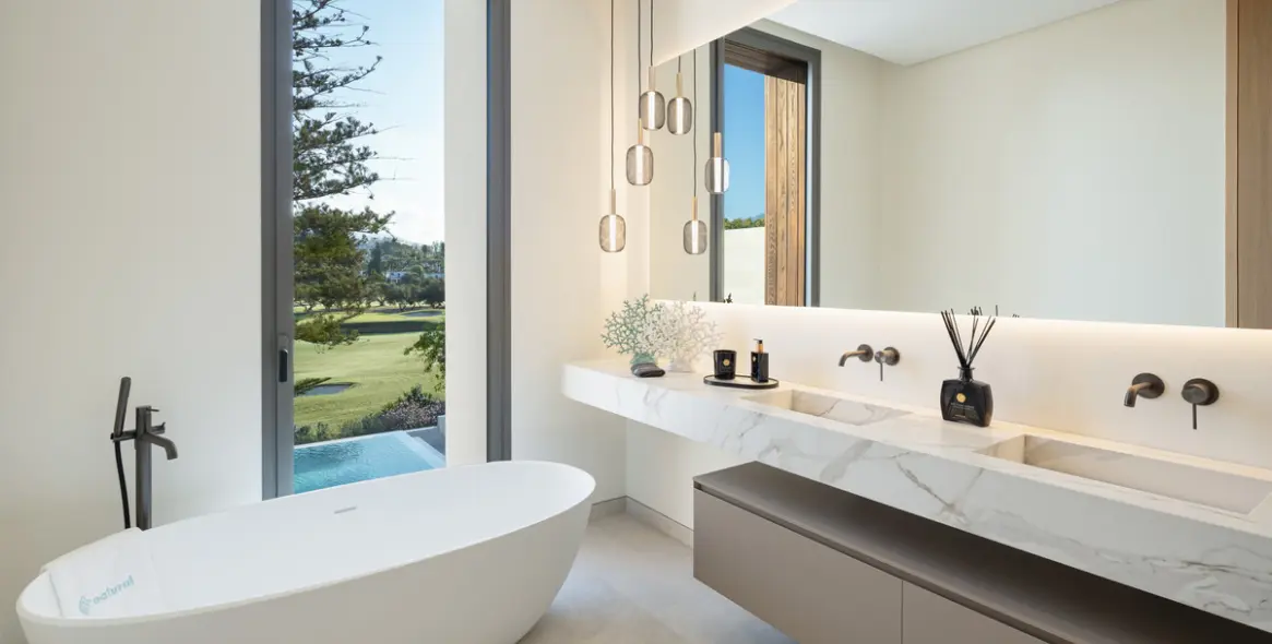 Sale of detached villa in Nueva Andalucía 20