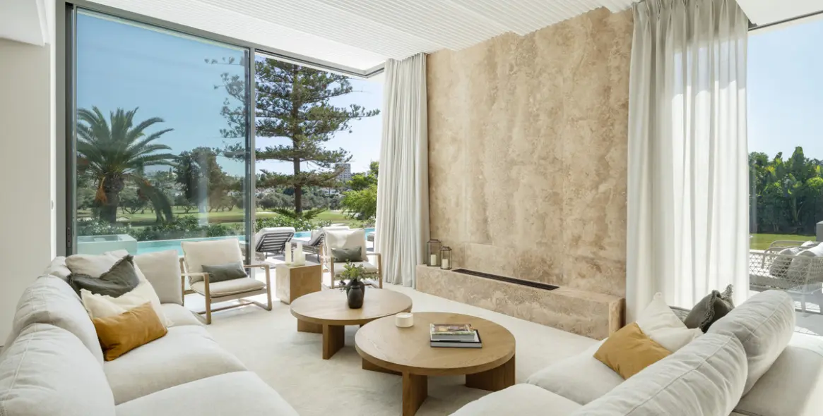 Venta de villa independiente en Nueva Andalucía 6