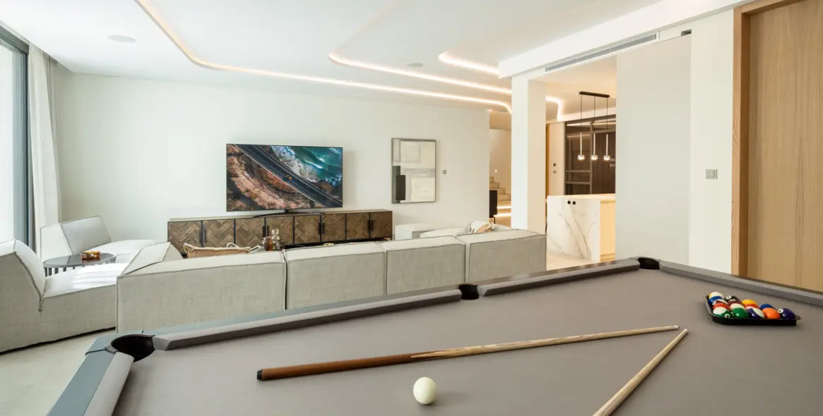 Venta de villa independiente en Nueva Andalucía 38