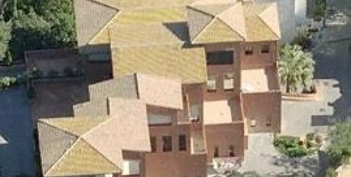 Sale of hotel in La Mairena 11