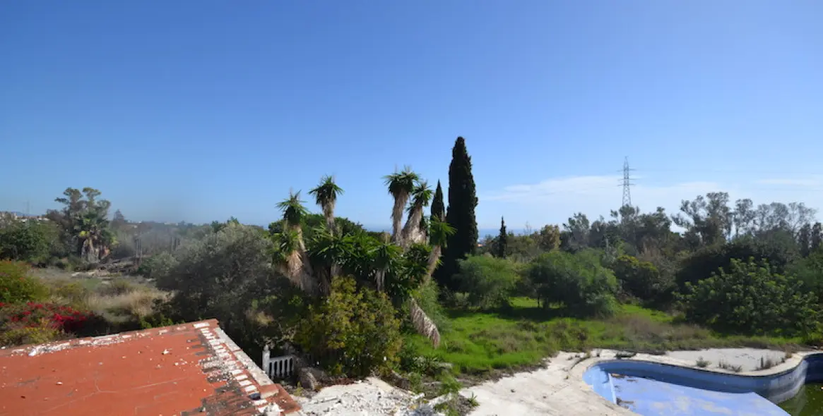 Venta de parcela residencial en Sierra Blanca 11