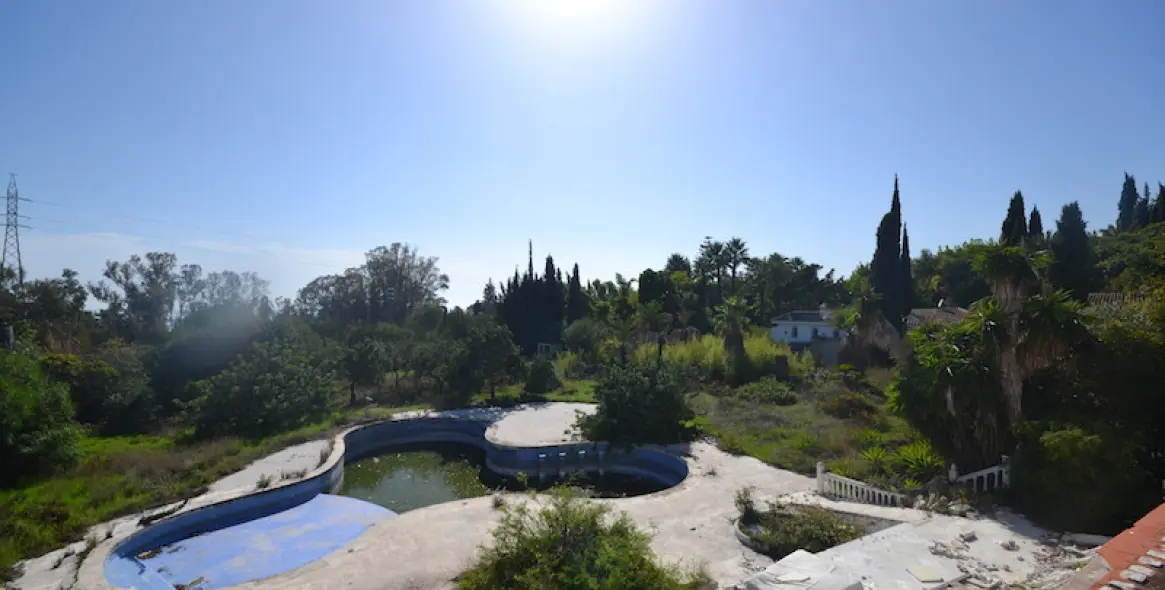 Venta de parcela residencial en Sierra Blanca 12