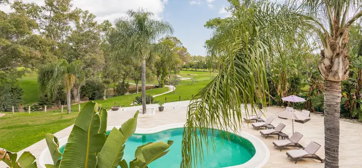 Venta de villa independiente en Nueva Andalucía 4