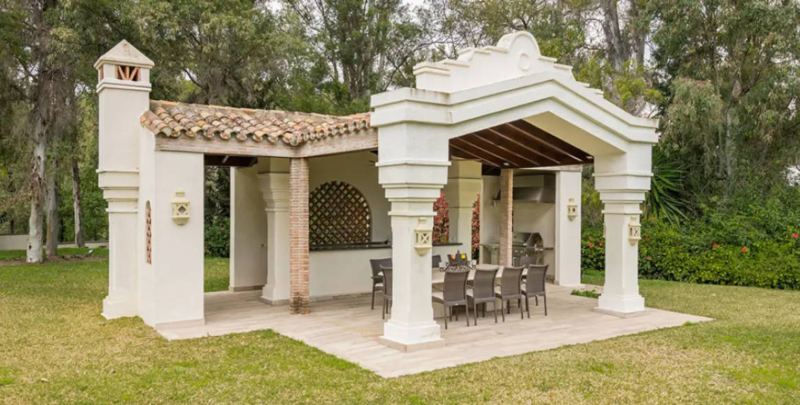 Продажа  отдельно стоящей виллы в Nueva Andalucía 8