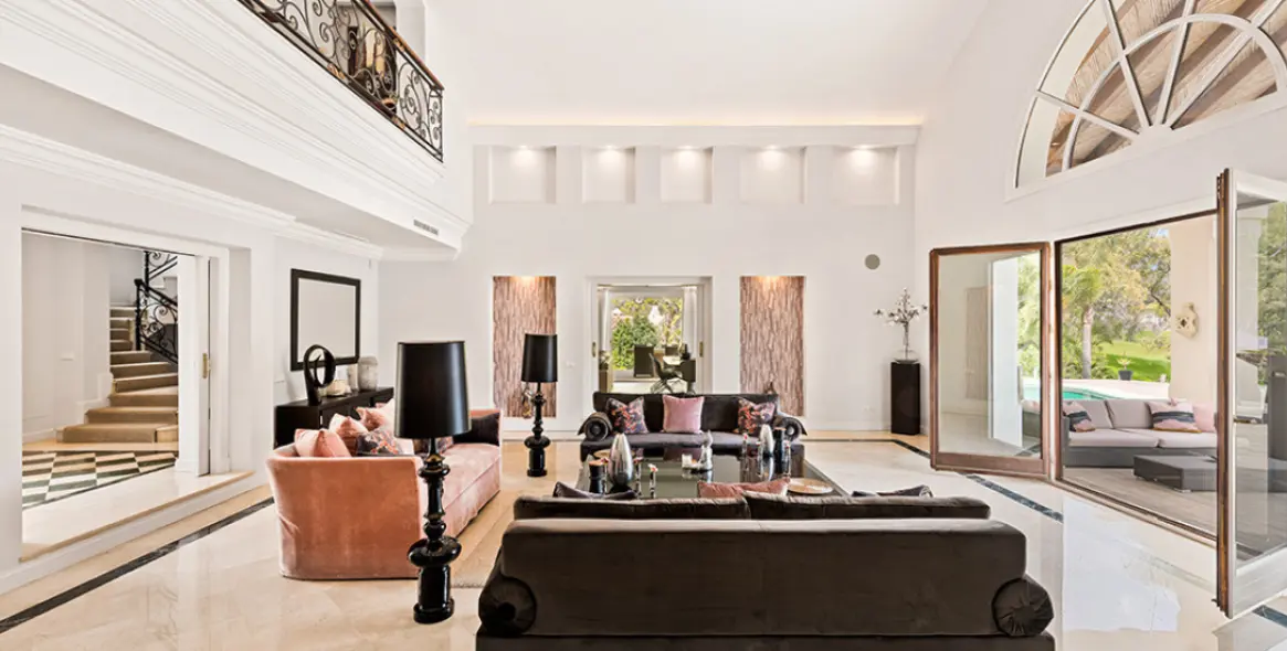 Продажа  отдельно стоящей виллы в Nueva Andalucía 12