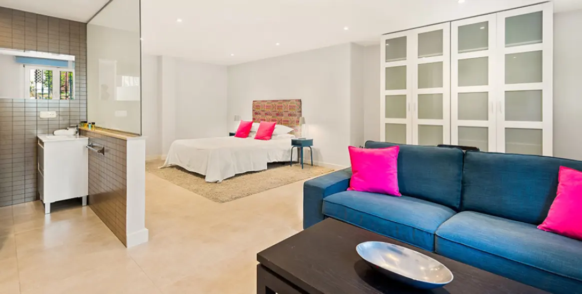 Продажа  отдельно стоящей виллы в Nueva Andalucía 17