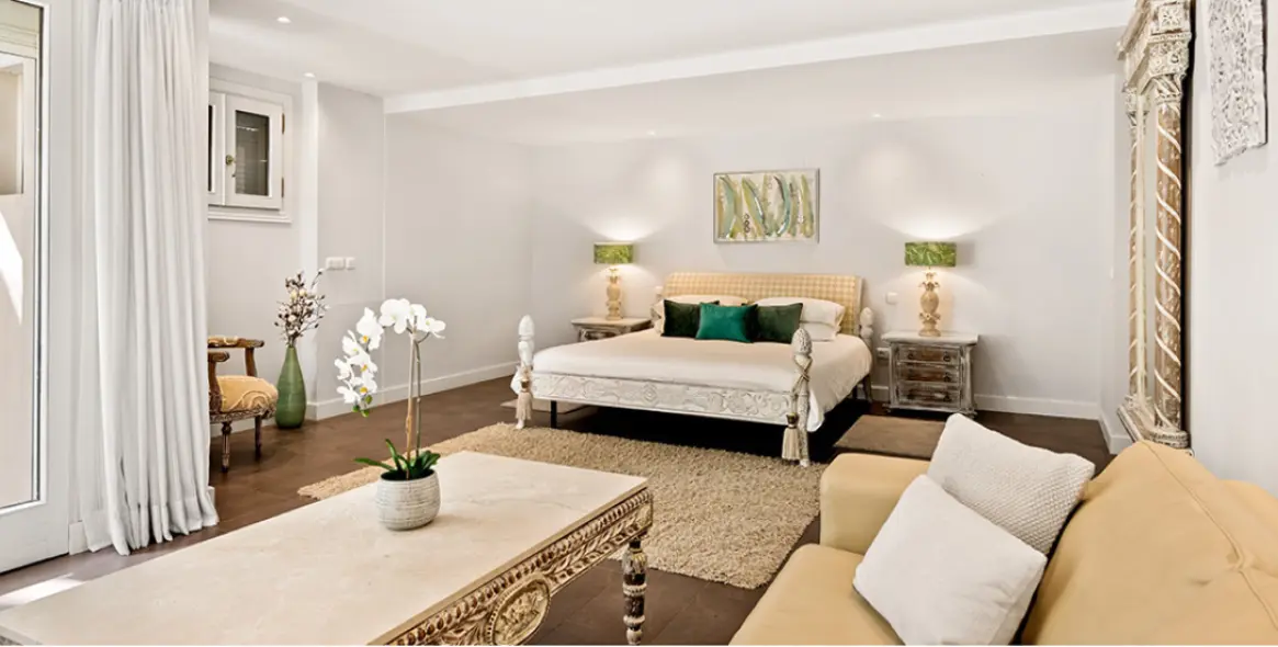 Продажа  отдельно стоящей виллы в Nueva Andalucía 18