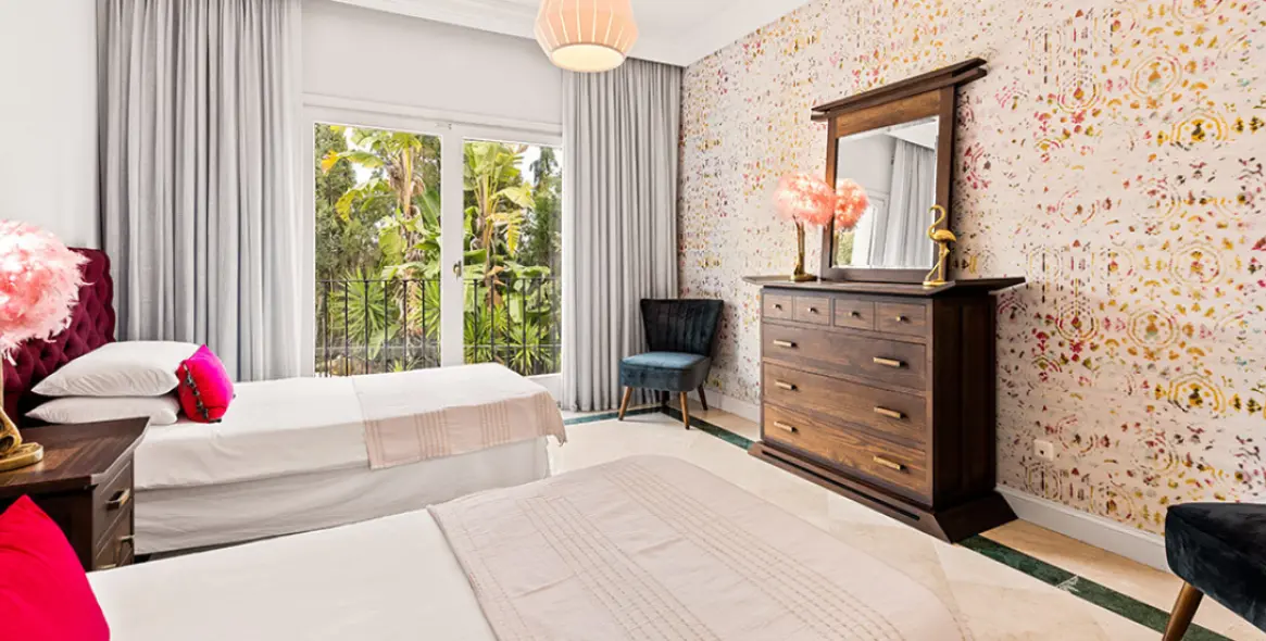 Продажа  отдельно стоящей виллы в Nueva Andalucía 21