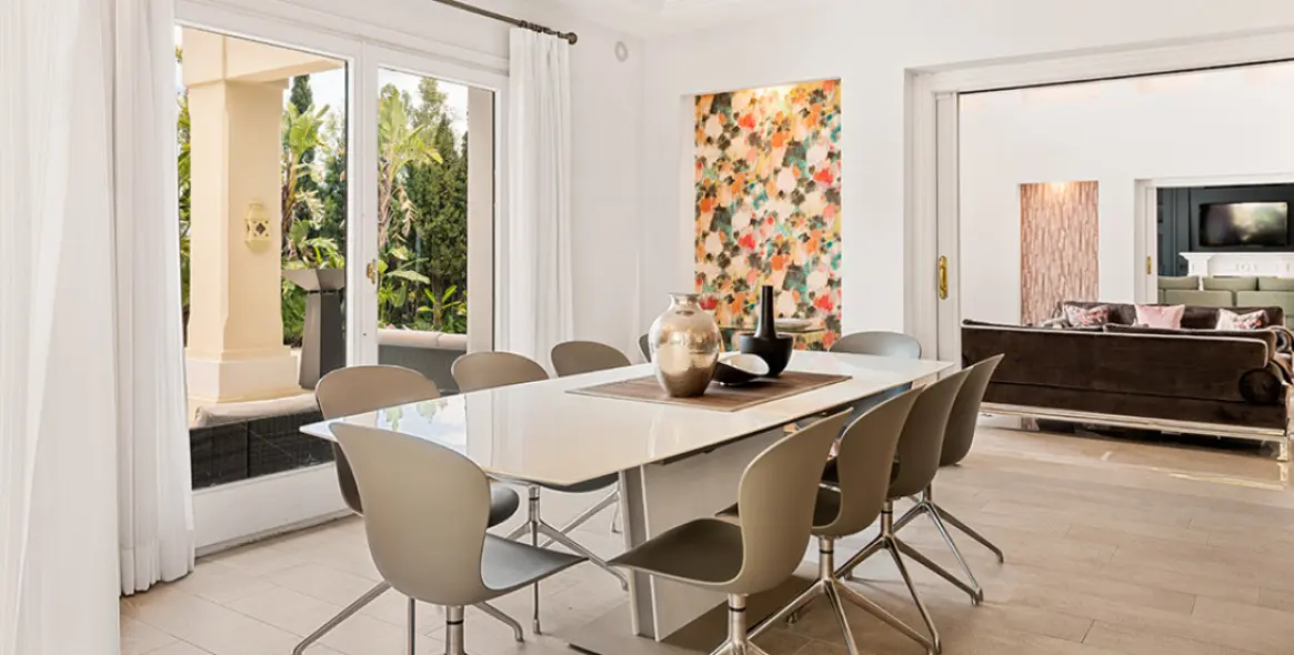 Продажа  отдельно стоящей виллы в Nueva Andalucía 31