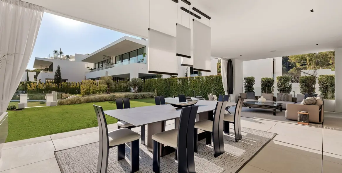 Sale of semi-detached house in Marbella 14