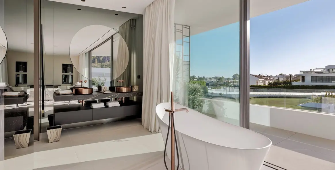 Sale of semi-detached house in Marbella 18