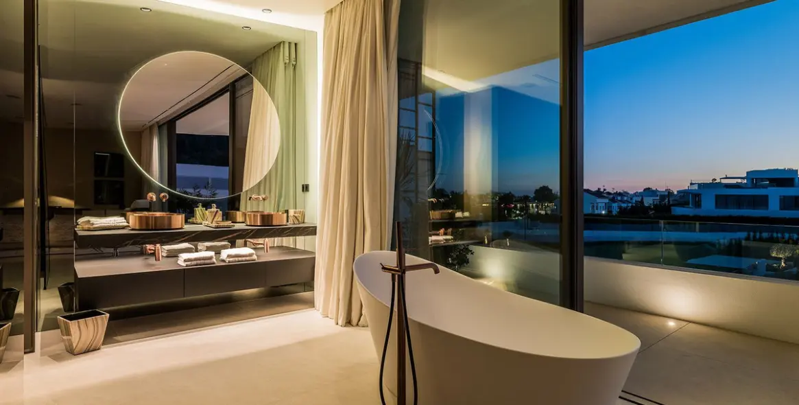 Sale of semi-detached house in Marbella 43