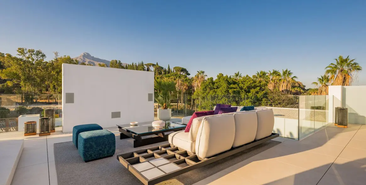 Продажа дома на две семьи в Marbella 26