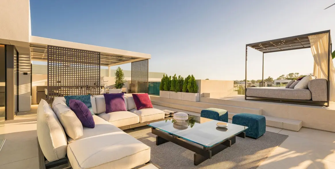 Продажа дома на две семьи в Marbella 27