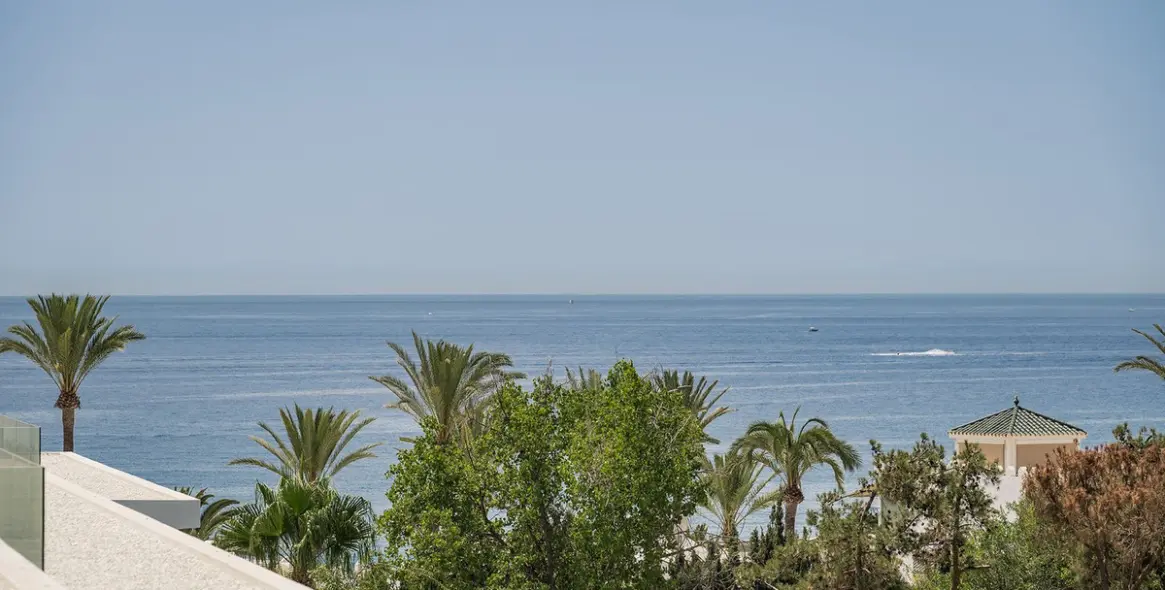Продажа дома на две семьи в Marbella 29
