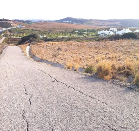 Sale of residential plot in Casares