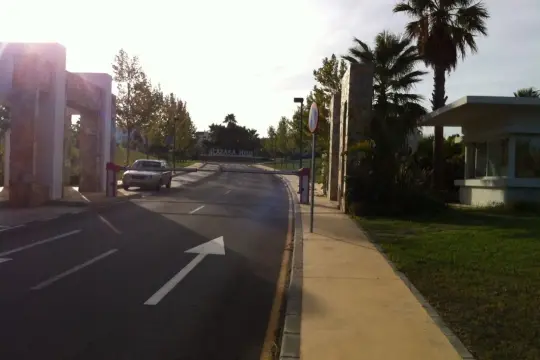 Image 4 thumb