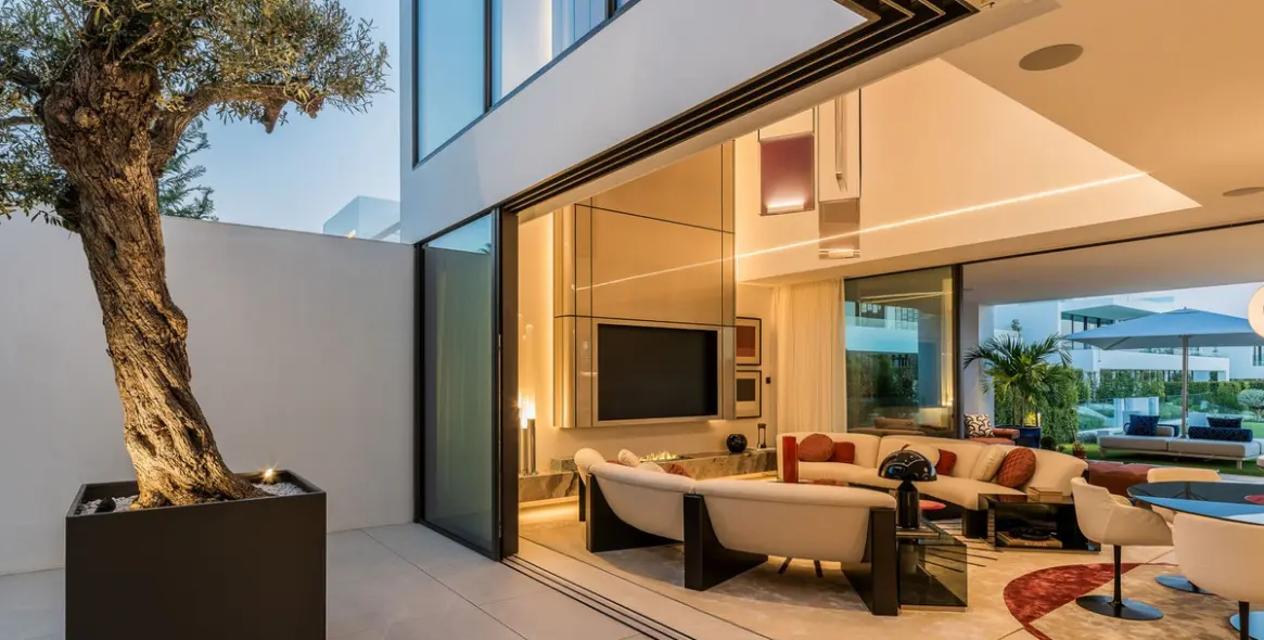 Sale of semi-detached house in Marbella (district The Golden Mile) 3