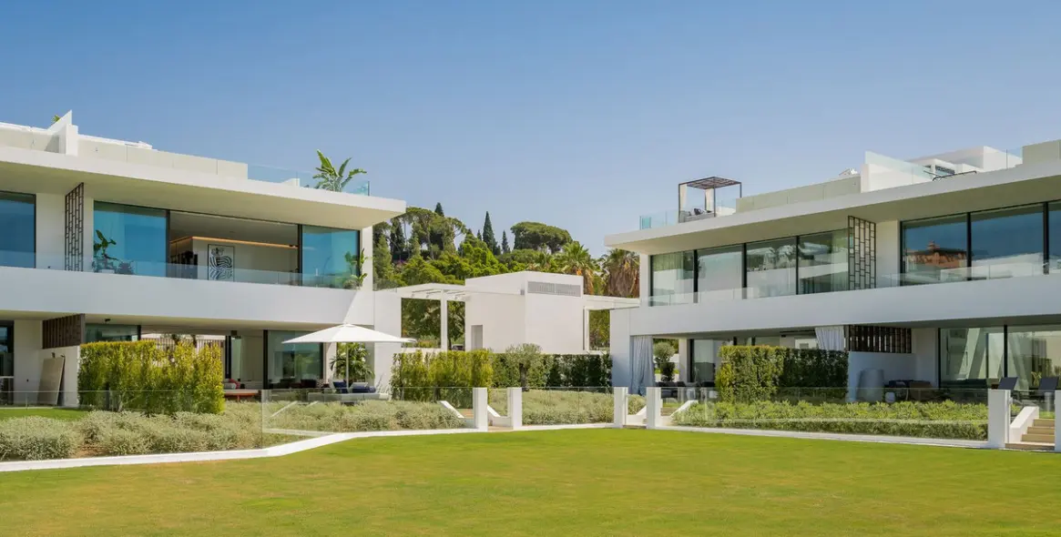 Sale of semi-detached house in Marbella 45