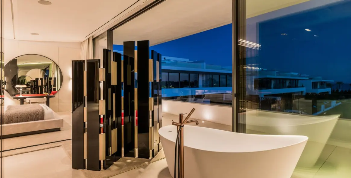 Sale of semi-detached house in Marbella 53