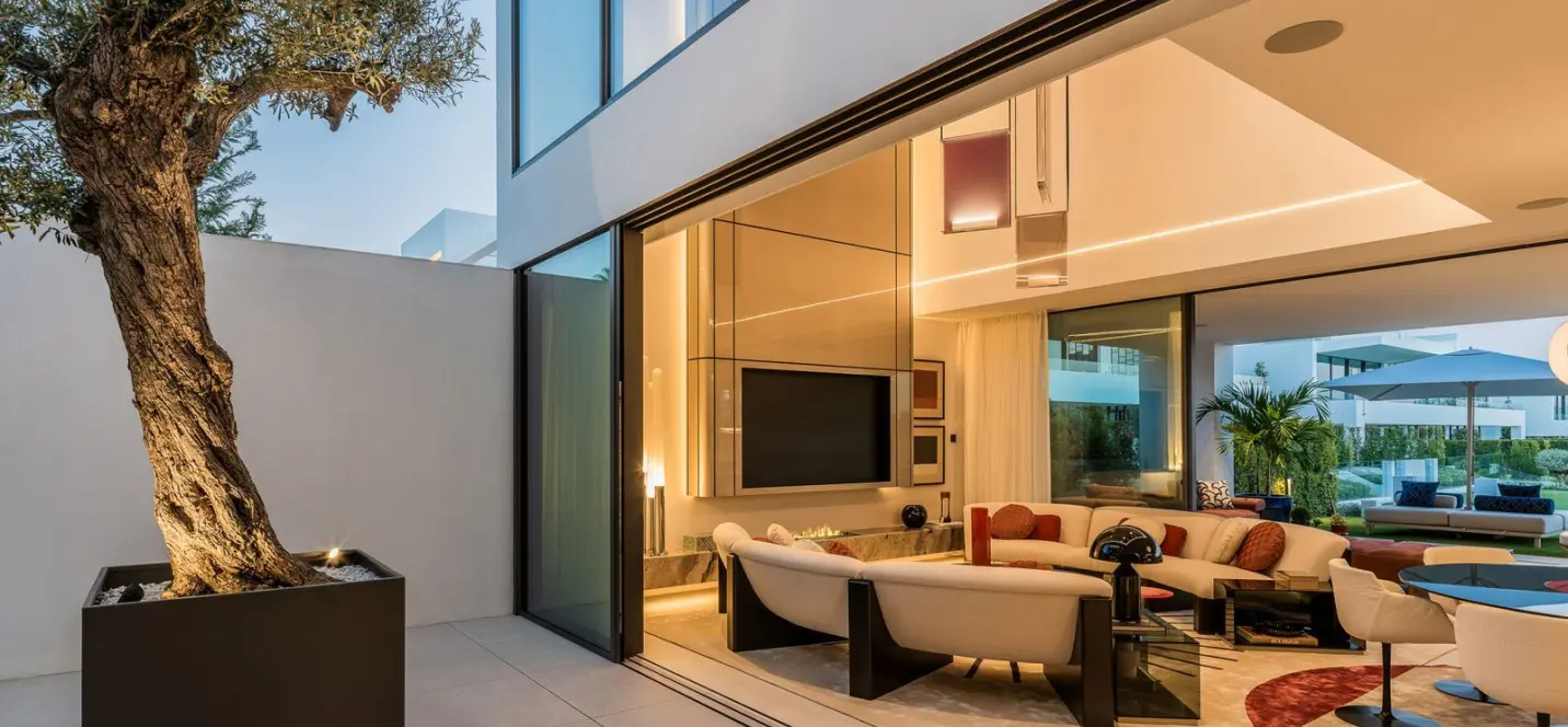 Продажа дома на две семьи в Marbella 3