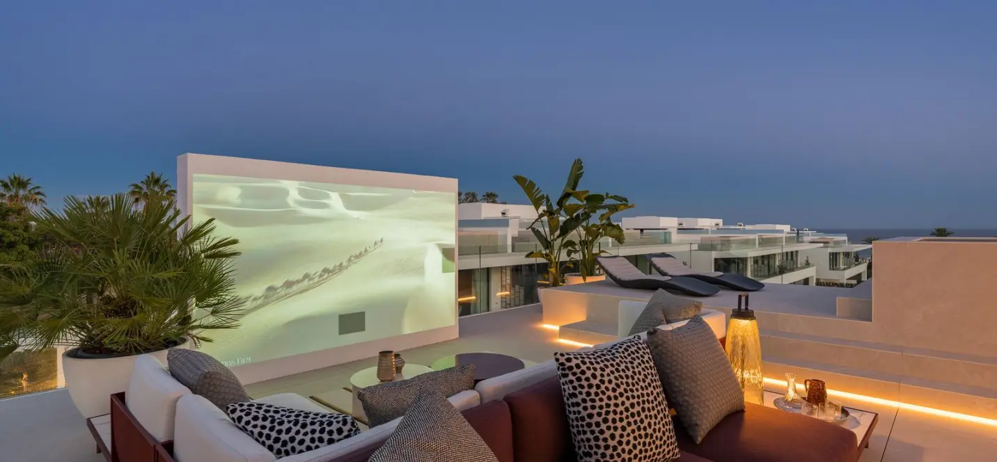 Продажа дома на две семьи в Marbella 4