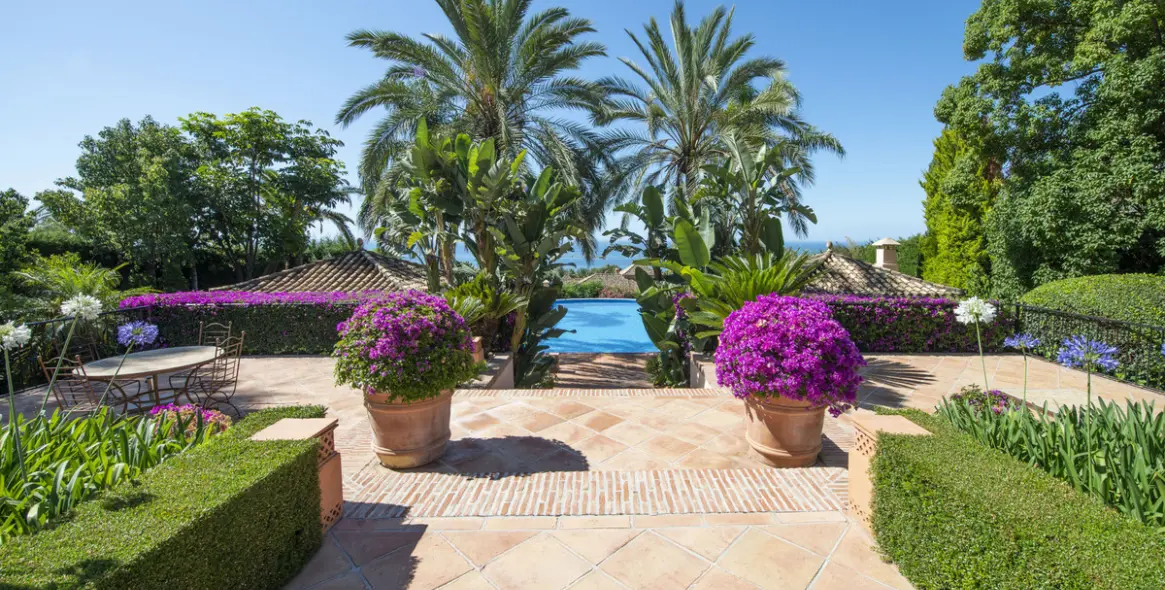 Продажа  отдельно стоящей виллы в Marbella (район Sierra Blanca) 2