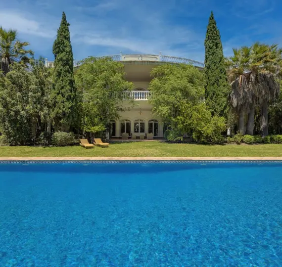 Detached villa R5044594