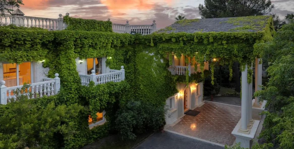 Sale of detached villa in Marbella (district Nagüeles) 3