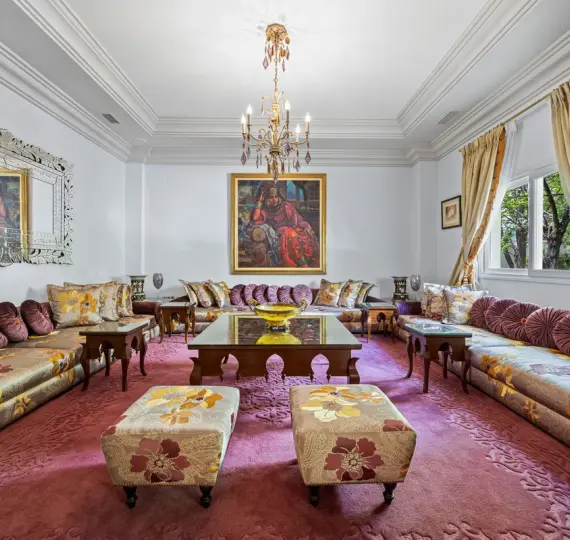 Detached villa R5044594