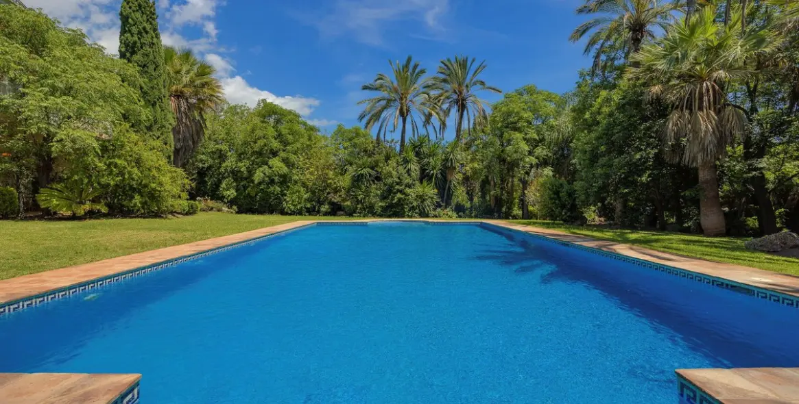 Sale of detached villa in Marbella (district Nagüeles) 9