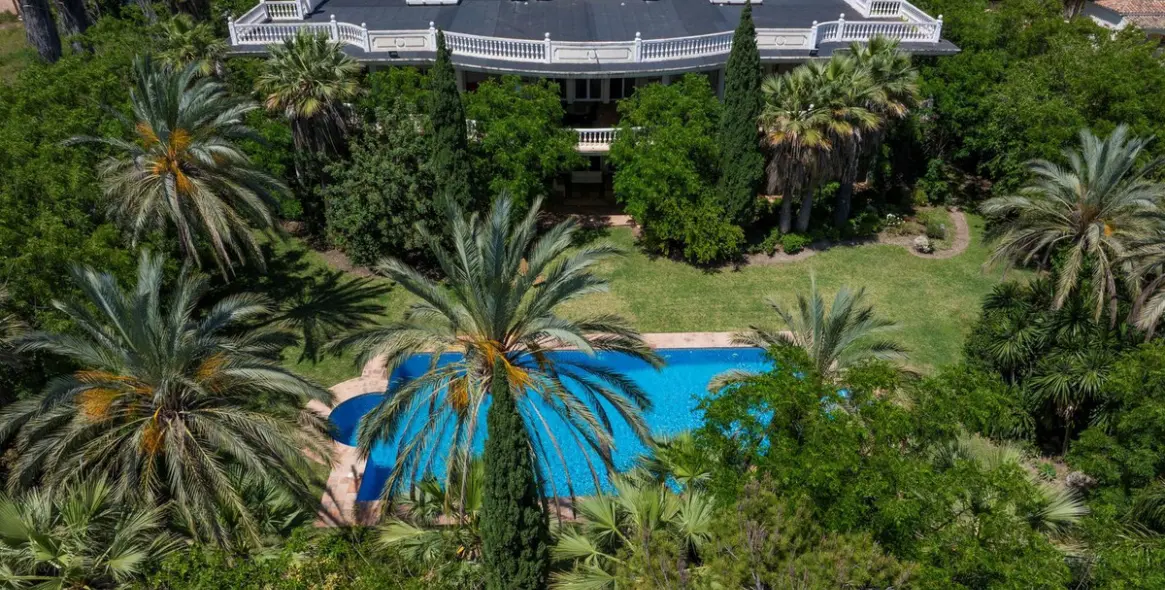 Sale of detached villa in Marbella (district Nagüeles) 10